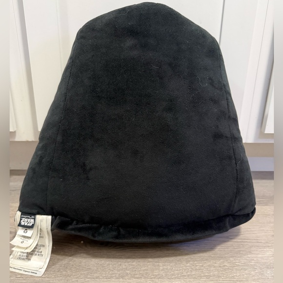 Darth Vader Star Wars Black Large Plush Pillow - Disney Store - Picture 3 of 8